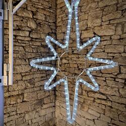 LED světelná hvězda na VO, 60x90 cm, ledově bílá