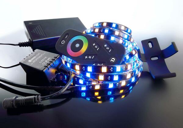 Light Impressions KapegoLED LED Mixit sada RF 5050-150-RGB+2700K-2,5m 220-240V AC/50-60Hz 38,00 W 2700 K 1200 lm 2500 mm 846014