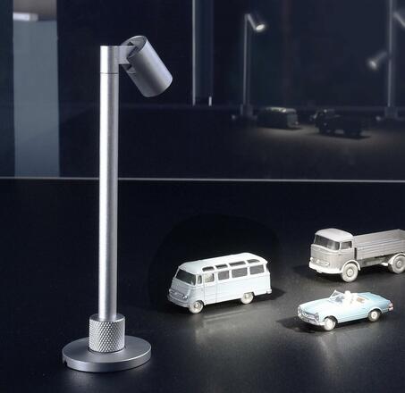 Deko-Light prezentační svítidlo Herculis Small 3V DC 1,00 W 3000 K 100 lm 150 stříbrná 688030