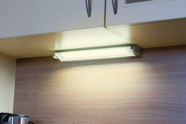 HEITRONIC LED svítidlo pod skříňku MIAMI 5W 350mm 5W/350mm 29000